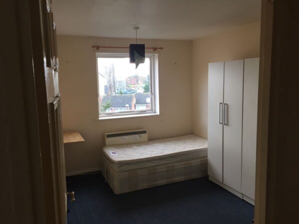 Gurney Close, Barking, IG11