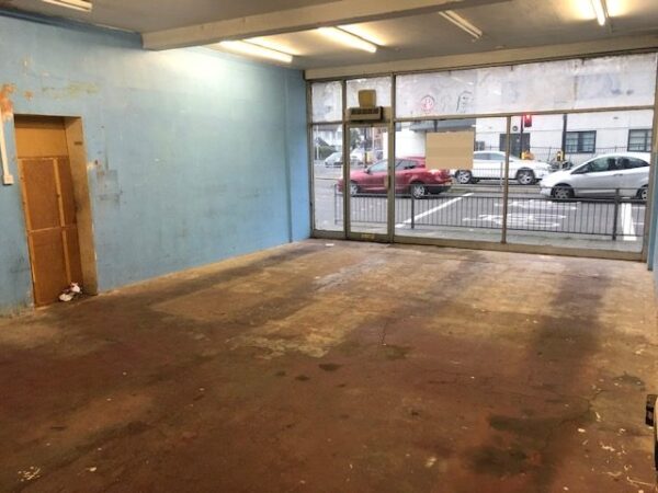 High Road, Chadwell Heath, RM6