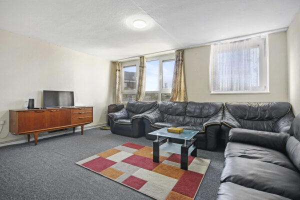 Buttsbury Road, Ilford, IG1 2PN