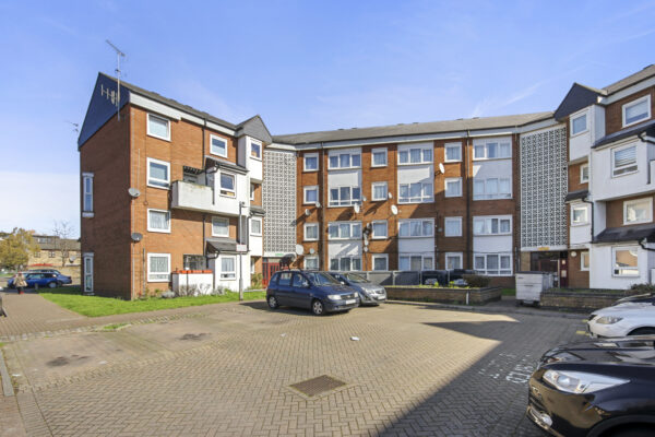 Buttsbury Road, Ilford, IG1 2PN