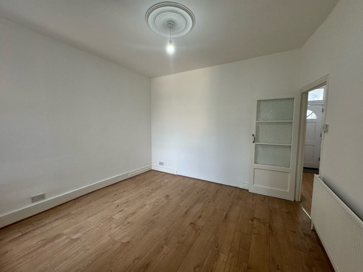 Litchfield Road East Ham E6