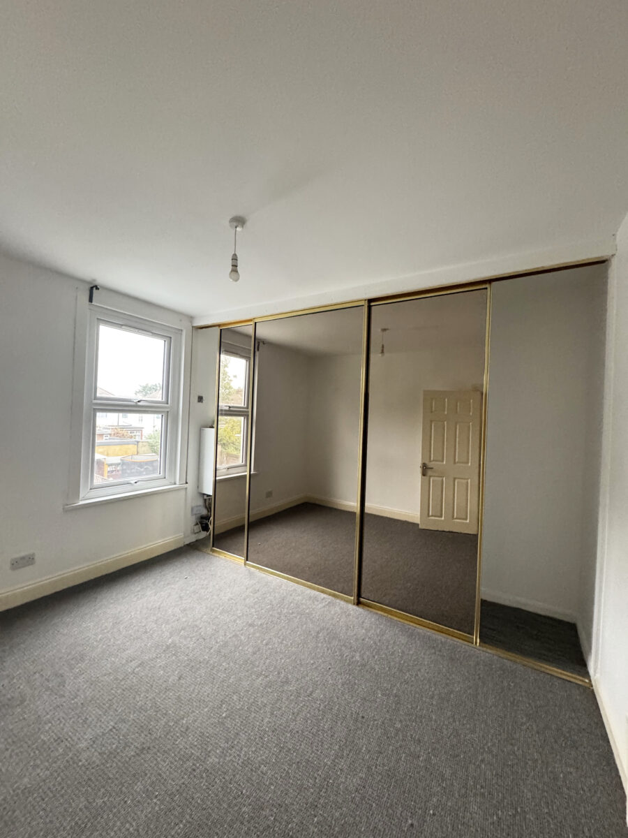 Mortlake Road, Ilford, IG1